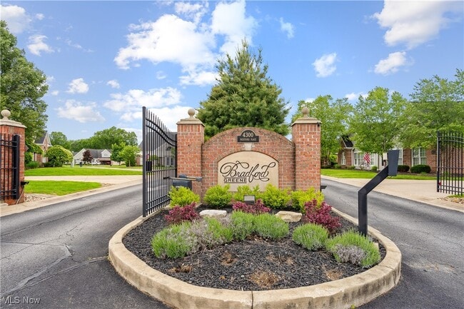 Building Photo - 4300 Westford Pl