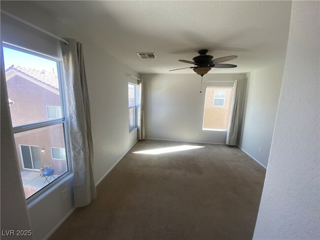 Building Photo - 578 Shewsbury Ave