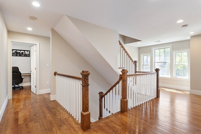 Building Photo - 24 Dogwood Ln