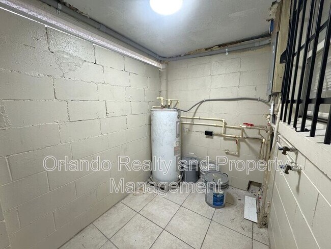 Building Photo - 1333 30th St