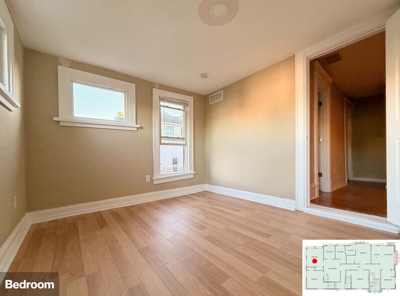 Bedroom - 2613 Bryant Ave S
