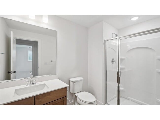 Building Photo - 2133 Westpointe Dr
