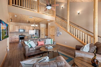 Building Photo - 1554 Gruene Rd
