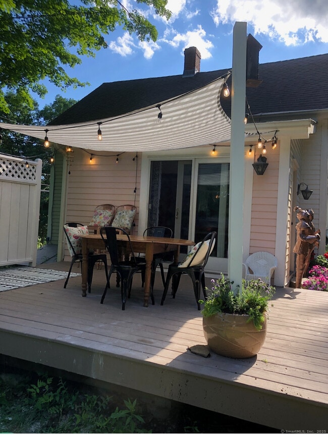 Building Photo - 917 Hopewell Rd