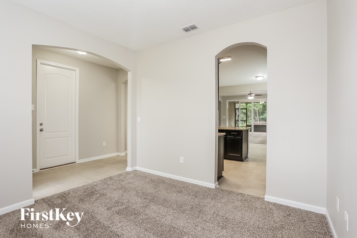 Building Photo - 1532 Oldenburg Dr