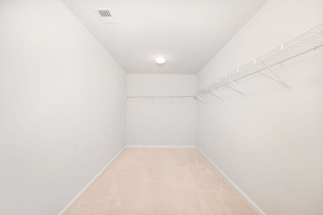 Building Photo - Spacious Living in the Heart of West Ashley