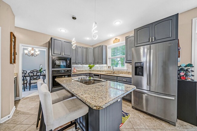 Building Photo - 4 Bedroom 4 Bath culdesac home in the Hart...
