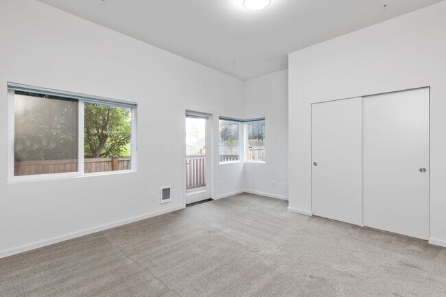 Building Photo - 8025 15th Ave NW
