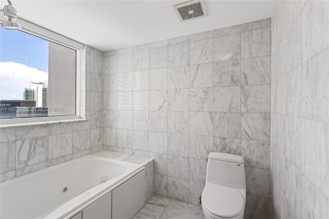 Building Photo - 1250 S Miami Ave