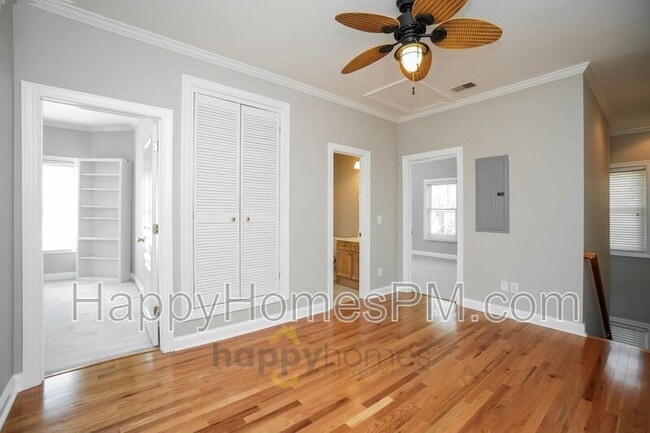 Building Photo - 1115 Thrower St