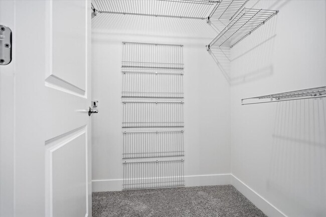 Building Photo - 15 Stone Ml Ct