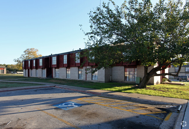 Cherokee Village Apartments - Cherokee Village