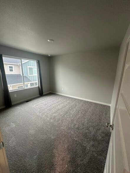 Building Photo - 1353 Reynolds St