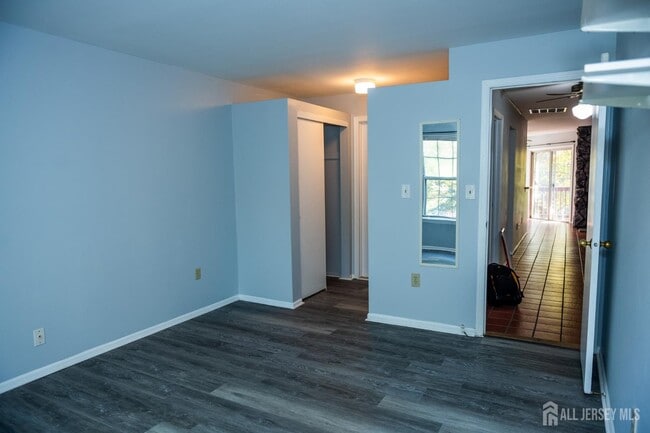 Building Photo - 2162 Ash Ct