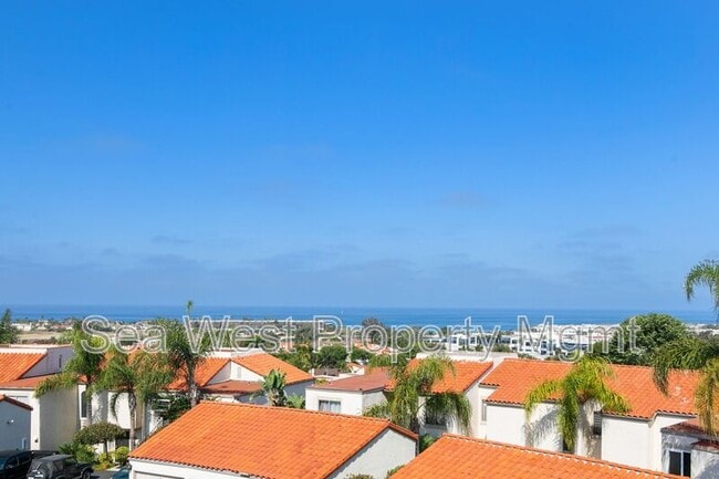 Building Photo - 914 Caminito Madrigal