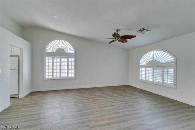 Building Photo - 8825 Fall Green Dr