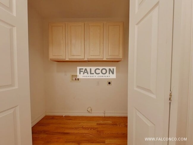 Building Photo - 8369 Twinberry Point