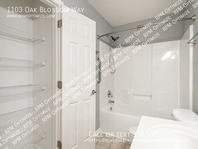 Building Photo - 1103 Oak Blossom Way
