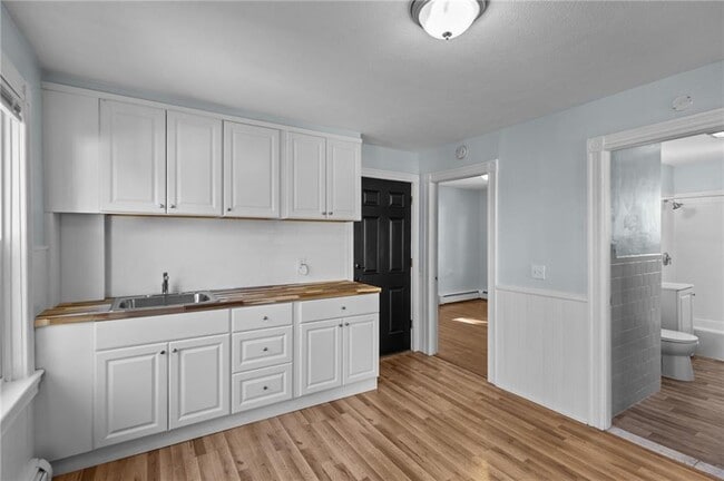 Building Photo - 60 Morris Ave