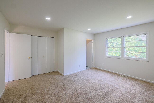 Building Photo - 2607 Smith Ave