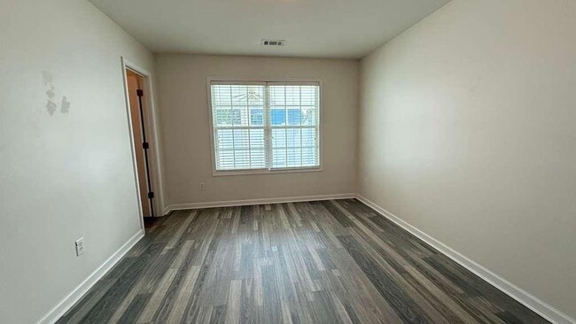 Building Photo - 6423 Grand Hickory Dr