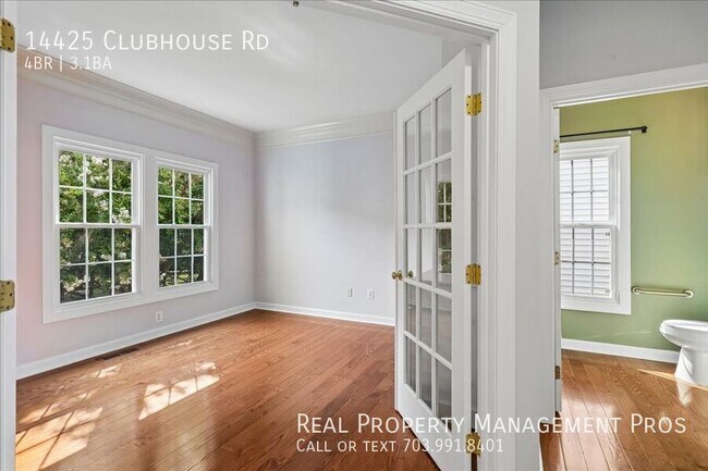 Building Photo - 14425 Clubhouse Rd