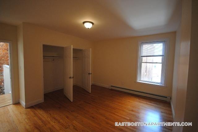 Building Photo - 342 Meridian St