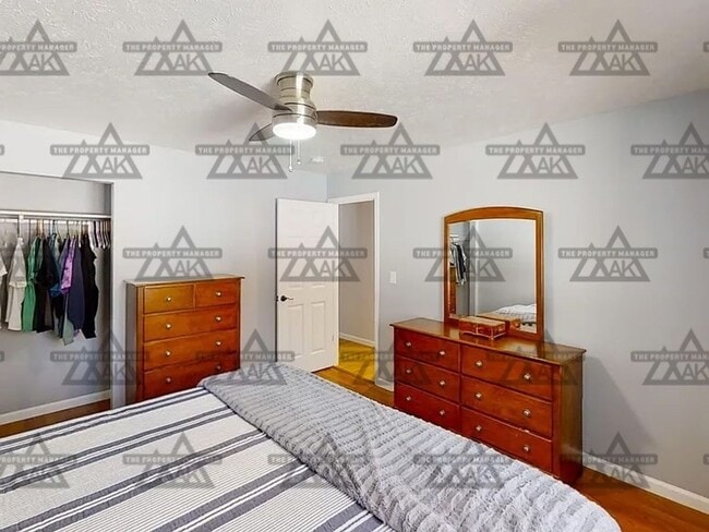 Building Photo - Beautiful Moose Creek Residence | 2 Beds, 1 Bath, Garage, and Heat Included