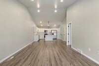 Building Photo - 825 United Dr