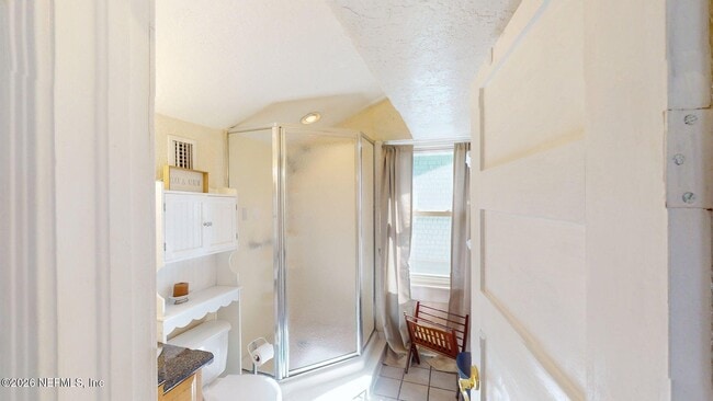 Building Photo - 231 W 10th St