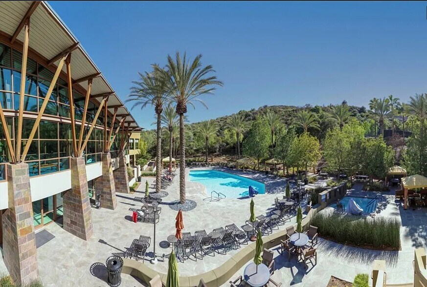 Club house view - 24212 Nobe St