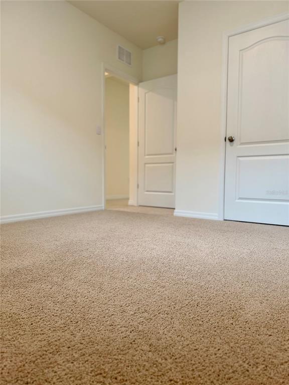 Building Photo - 824 Horsetail Dr