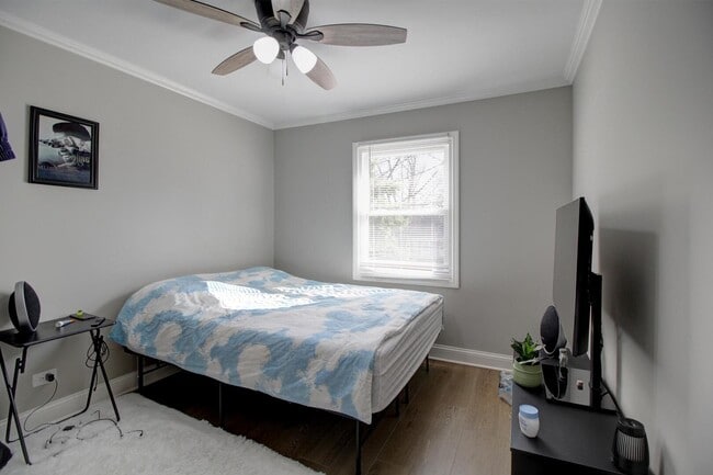 Building Photo - 147 Grady Dr