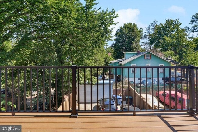 Building Photo - 1524 W Street SE Unit