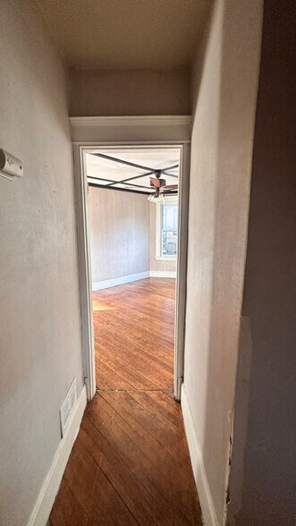 Building Photo - 84 Elmwood Ave