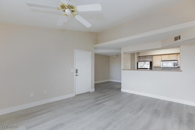 Building Photo - 555 E Silverado Ranch Blvd