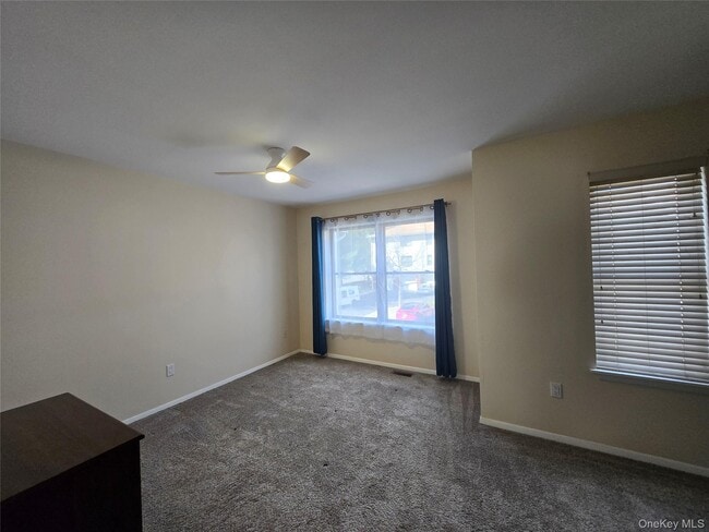 Building Photo - 184 Deer Ct Dr