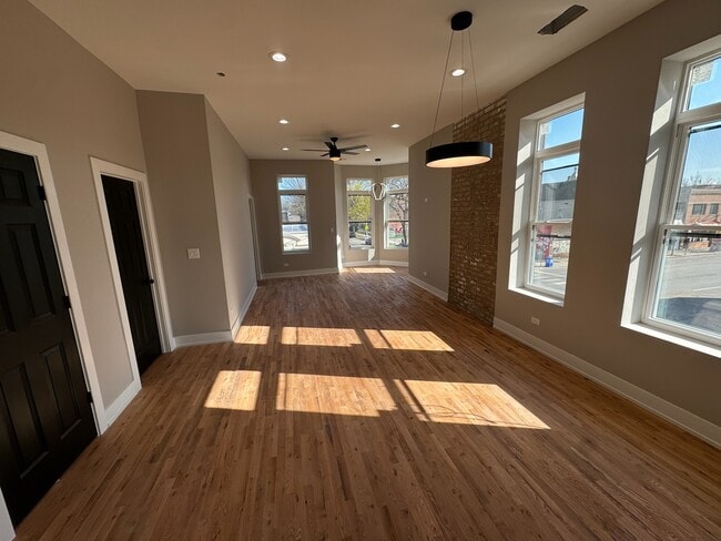 Building Photo - 4700 S Wolcott Ave