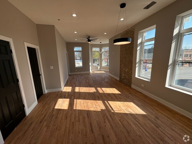Building Photo - 4700 S Wolcott Ave