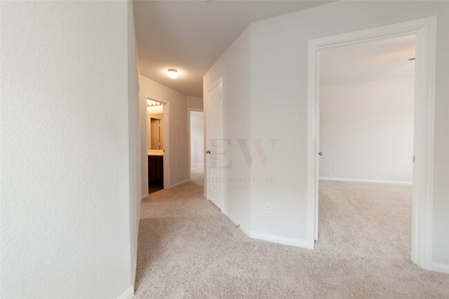 Building Photo - 2906 Orchid Ranch Dr