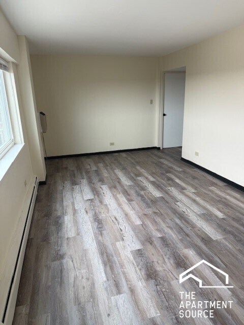 Building Photo - 1400 Chicago Ave