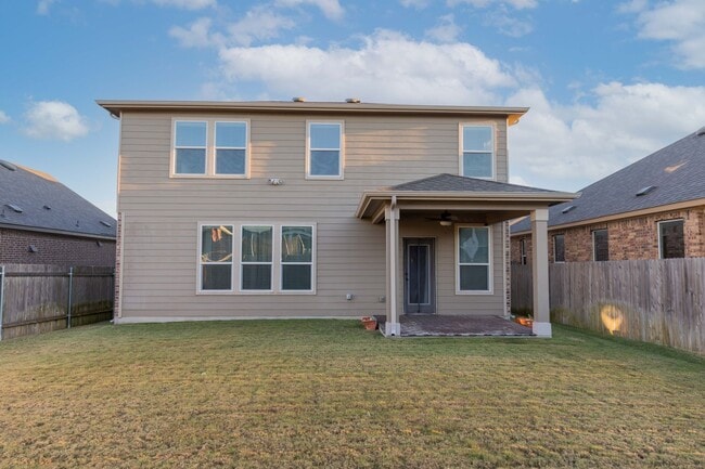 Building Photo - Beautiful 4BR / 2.5BA Home – Walk-In Closet, Covered Deck & Laundry Room