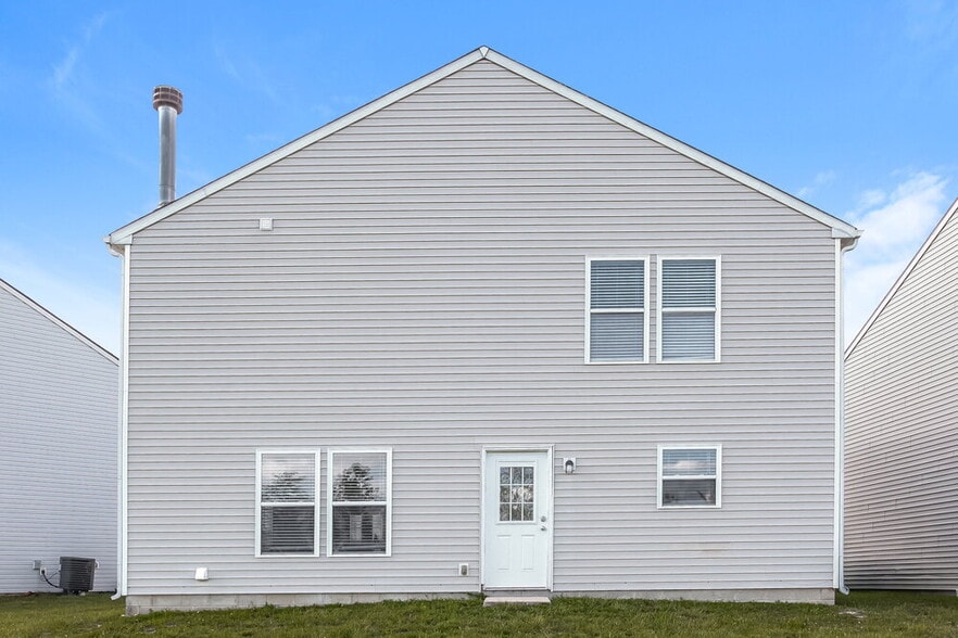 Building Photo - 4240 Arches Ct