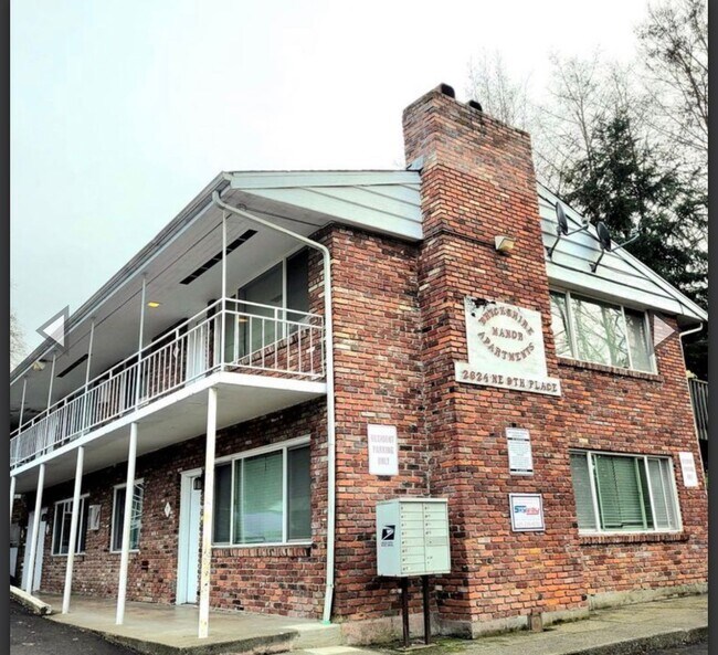 Building Photo - 1 Bedroom Unit, fantastic Location