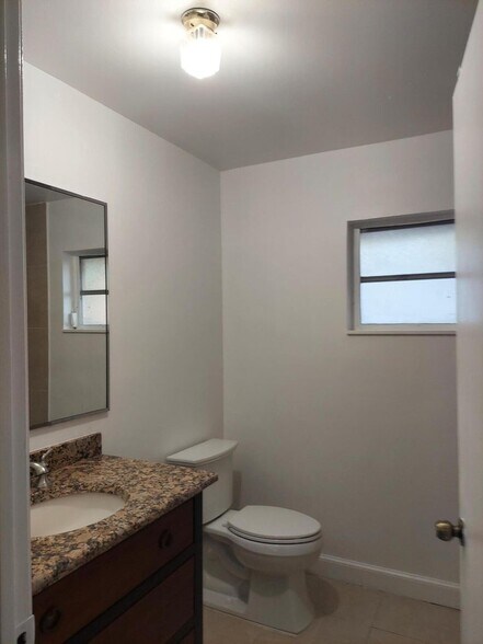 Building Photo - 5419 Blueberry Hill Ave