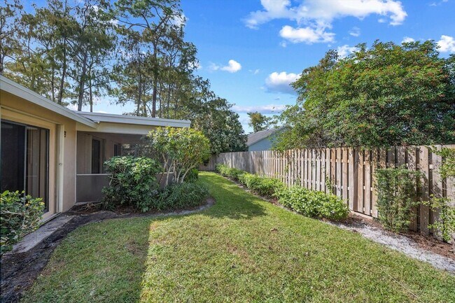 Building Photo - 13511 Jonquil Pl