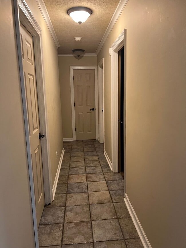 Building Photo - 412 Hwy 171