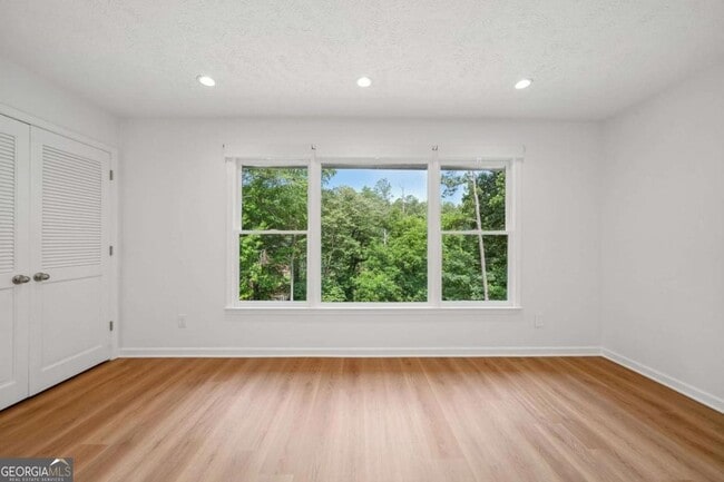 Building Photo - 5132 Willow Point Pkwy