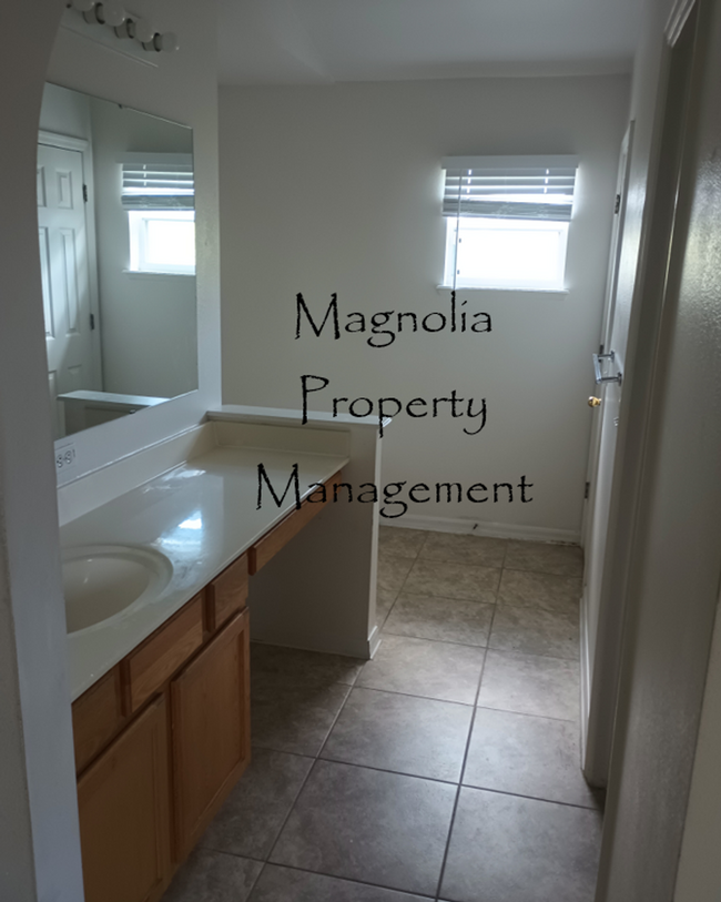 Building Photo - Groveland/Clermont Area 3 Bedroom 2 Bathro...