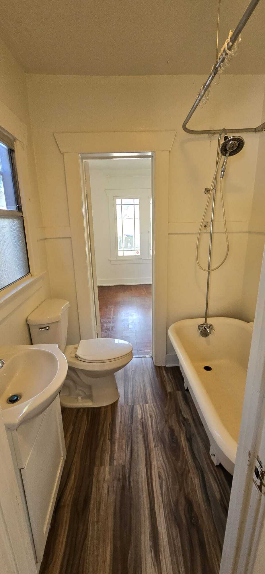 Bathroom with clawfoot tub - 1669 Locust St
